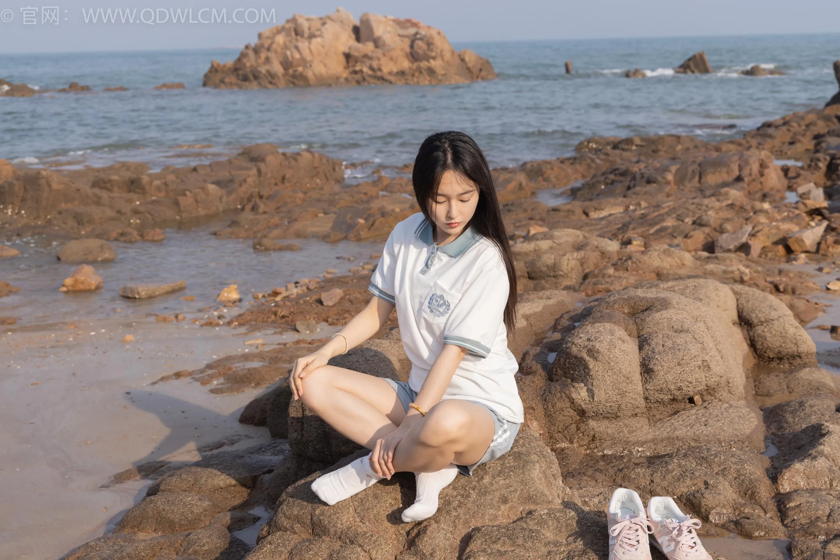 物恋传媒 NO.1567 美兔-海边的风 [151P]插图4